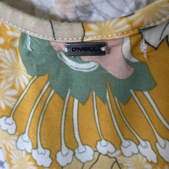 O’Neill Andy Floral Crop Top - Picture 13 of 13